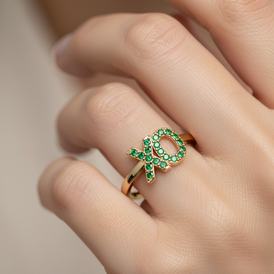 XO Emerald Pav Ring with Hugs and Kisses Design
