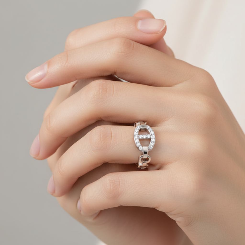 Diamond Chain Link Ring For Women | White Gold Oval Center Bar Design | Jebij - Eight