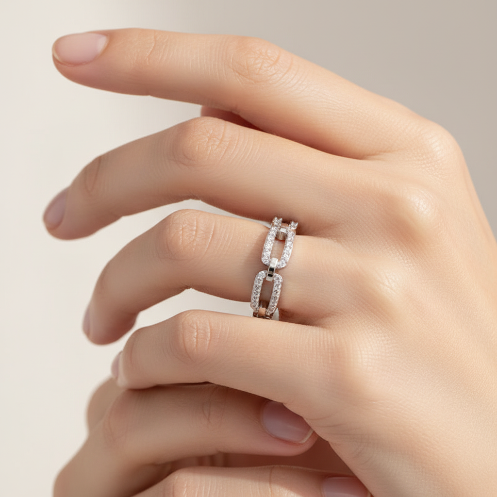 Diamond Interlocking Link Ring In White Gold | Double Pave Luxury Chain Design Statement Ring For Women | Jebij - Eight