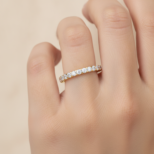 Exquisite Eternity Band In 925 Sterling Silver - Fourteen