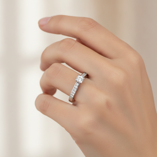 Luxurious Solitaire Ring In 925 Sterling Silver - Fourteen