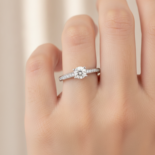 Magnetic Solitaire Ring In 925 Sterling Silver - Fourteen