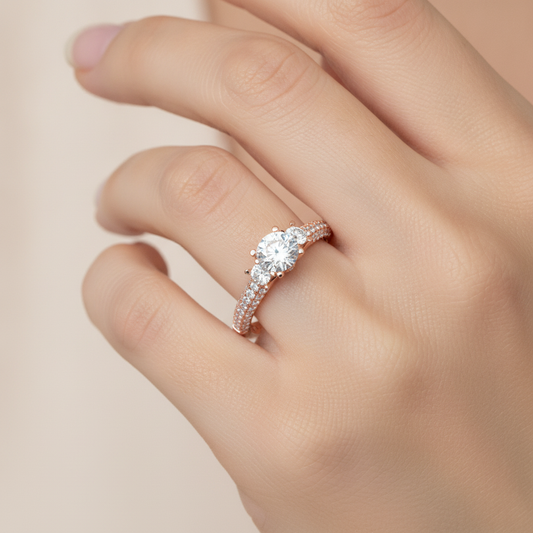 Vivir Tri Stone Ring In 925 Sterling Silver - Fourteen