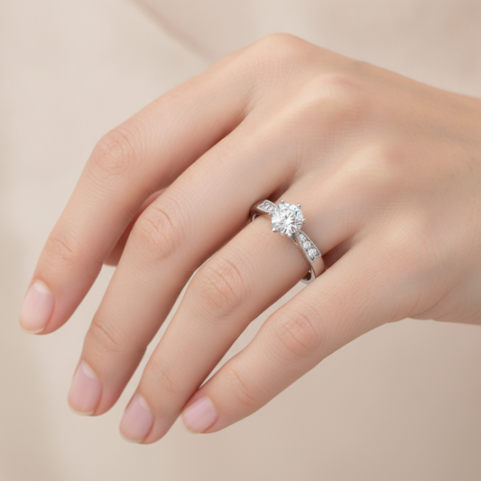 Flashy Solitaire Ring - Fourteen