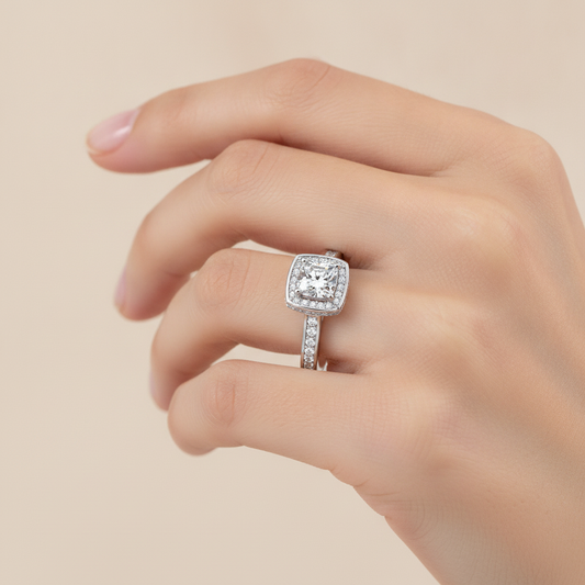 The Prodigious Halo Ring In 925 Sterling Silver - Fourteen
