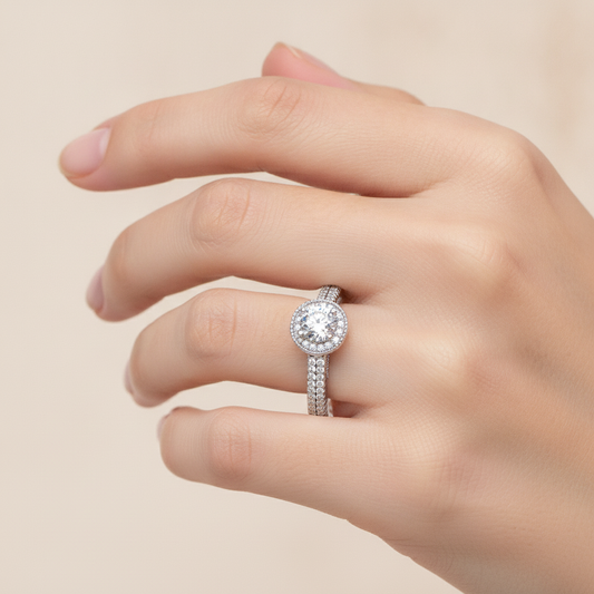 The Enticing Halo Ring In 925 Sterling Silver - Fourteen