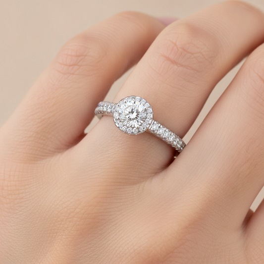 The Classy Halo Ring In 925 Sterling Silver - Fourteen