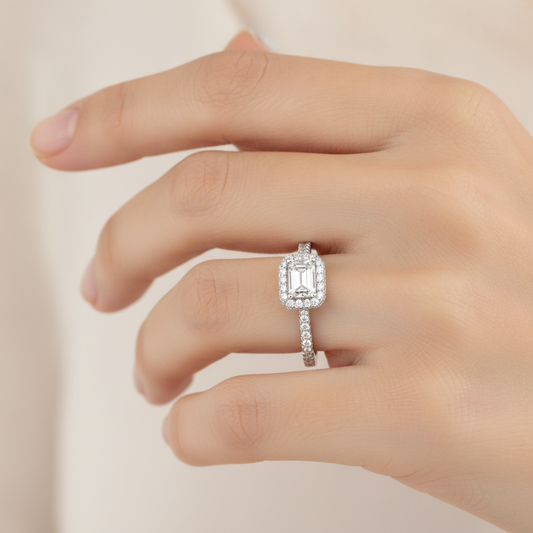 Heer Solitaire Ring In 925 Sterling Silver - Fourteen