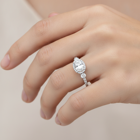 Diamoon Halo Ring In 925 Sterling Silver - Fourteen