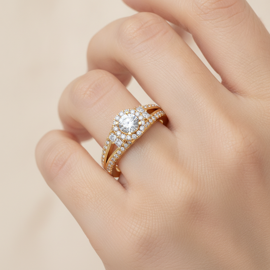 New Aged Halo Ring In 925 Sterling Silver - Fourteen