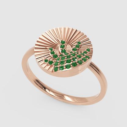 Emerald Wave Sunburst Ring With Textured Fan Design - Five
