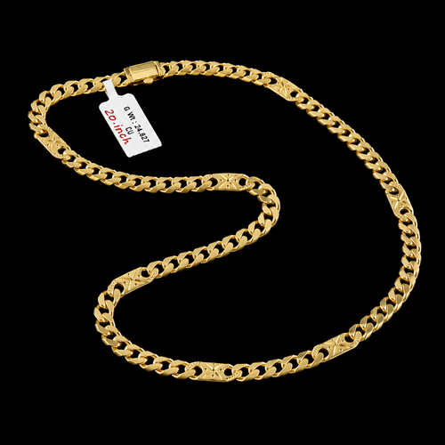 Cuban Link Chain Necklace with Star Pattern Detail 20 Inch