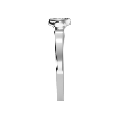 Beamy Solitaire Ring In 925 Sterling Silver - Four