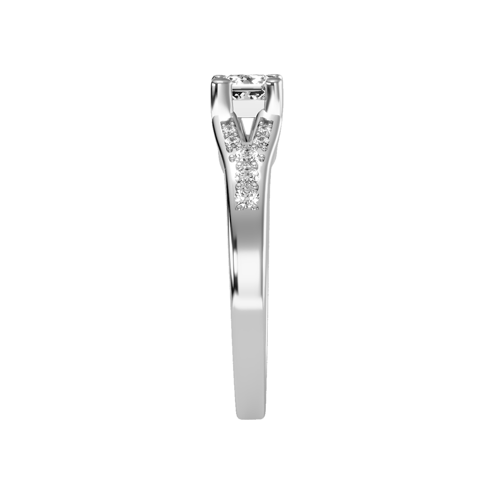 Queen Solitaire Ring - Eight