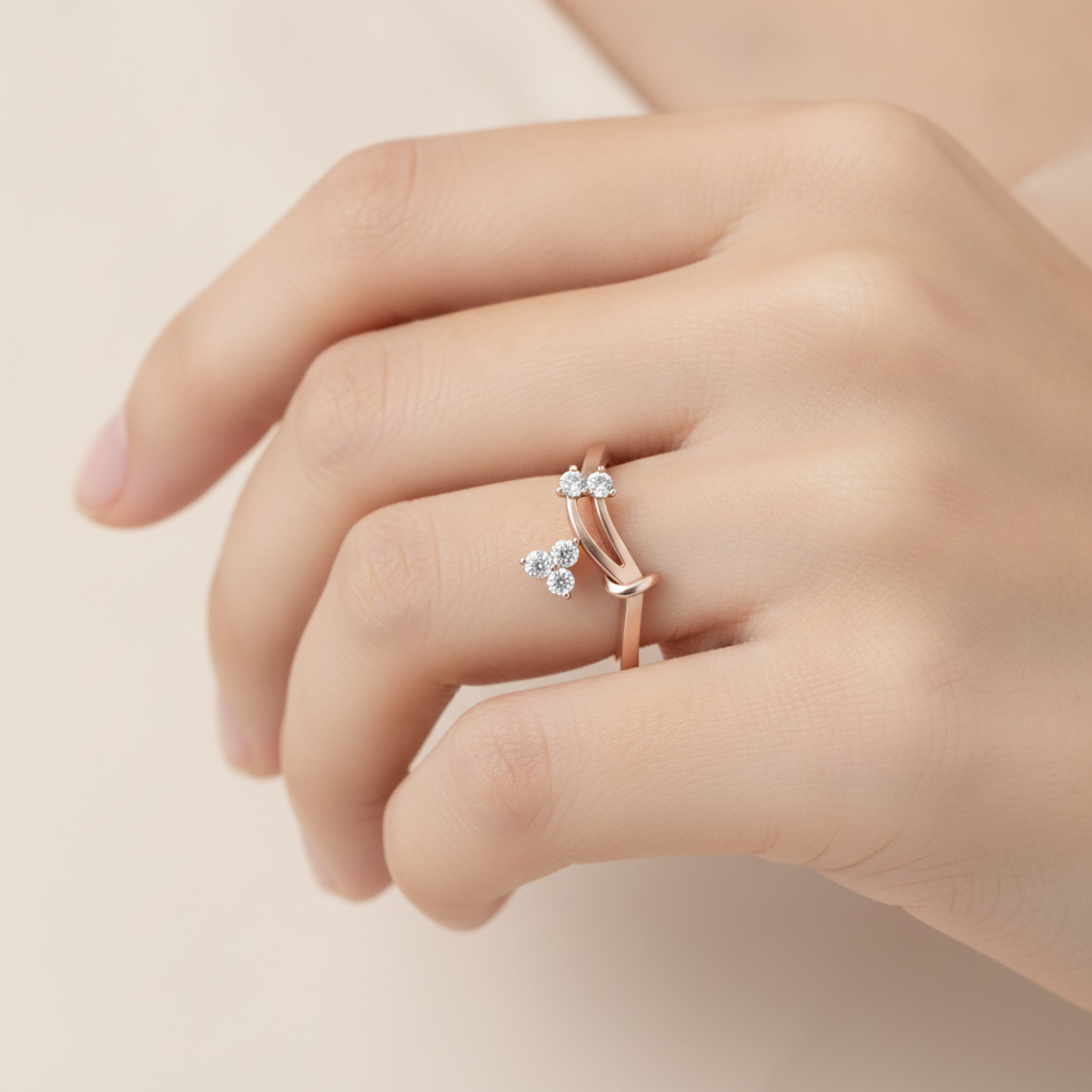 Center Radiant Ring In 925 Sterling Silver - Thirteen