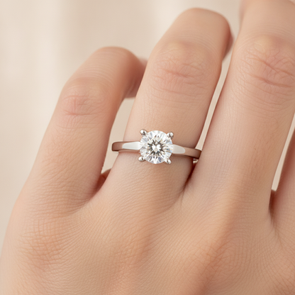 Voir Classic Solitaire Ring - Fourteen