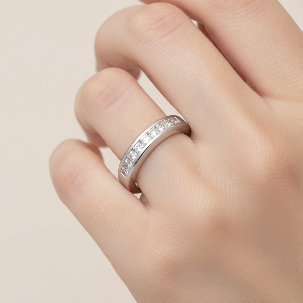Lustrous Men's Band In 925 Sterling Silver - Thirteen