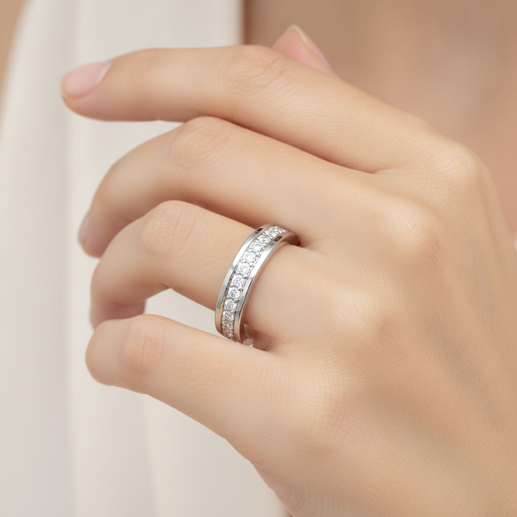 Chandelle Glitter Diamond Band - Thirteen