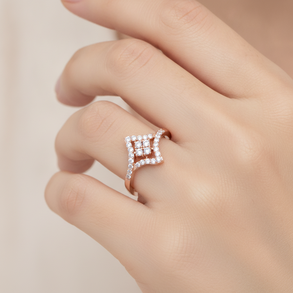Dazzling Crowny Ring In 925 Sterling Silver - Thirteen