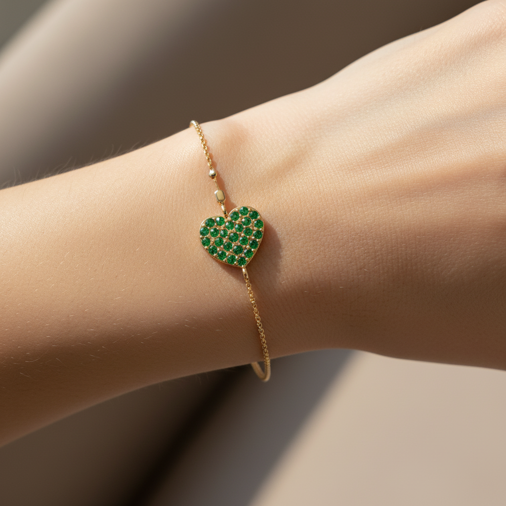 Emerald Pav Heart Bracelet With Chain Link Design - Eight