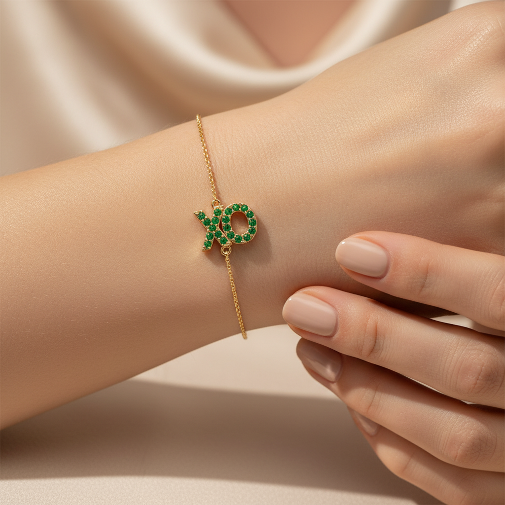 Xo Hugs And Kisses Emerald Bracelet With Chain Link Design - Eight