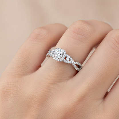 The Exquisite Halo Ring In 925 Sterling Silver - Thirteen