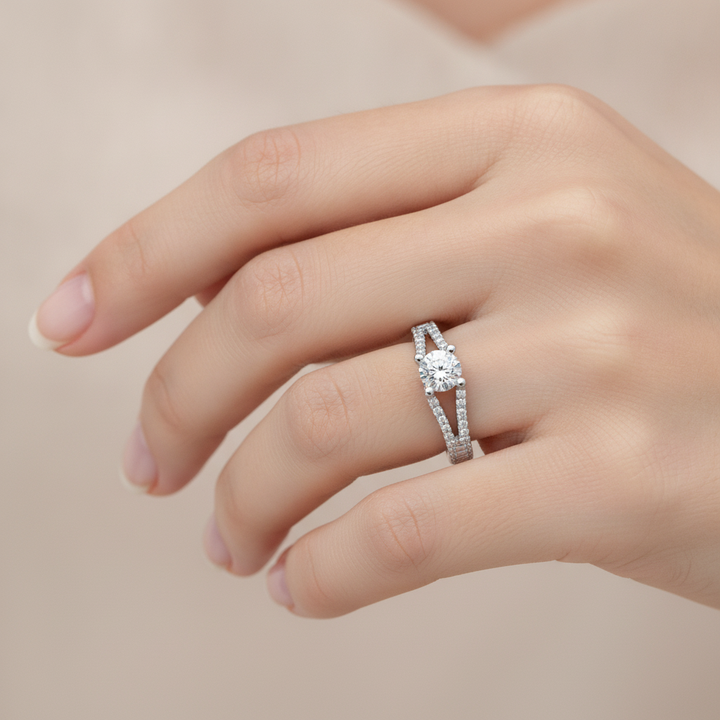 The Inspiradora Solitaire Ring In 925 Sterling Silver - Thirteen