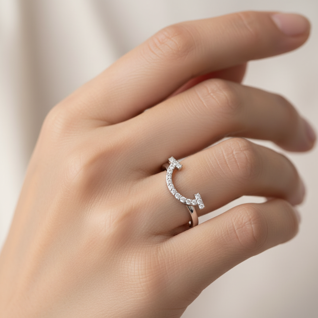 Diamond Horseshoe Ring In White Gold - Eight