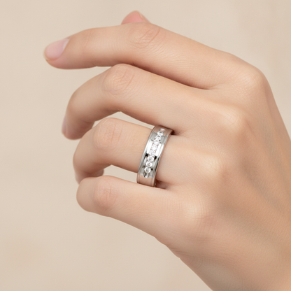 Lusterous Men's Broad Band Ring In 925 Sterling Silver - Thirteen