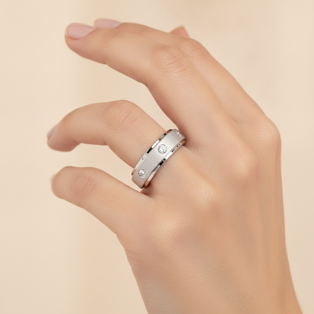 Bonic And Bold Broad Band Ring In 925 Sterling Silver - Fourteen