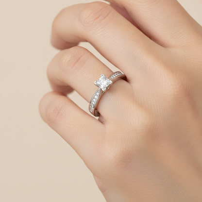 Stunning Single Stone Ring - Thirteen