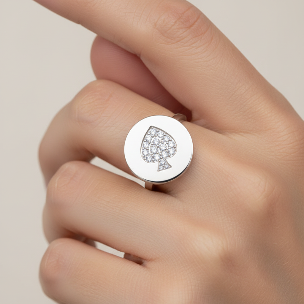 Pav Diamond Spade Disc Ring - Eight