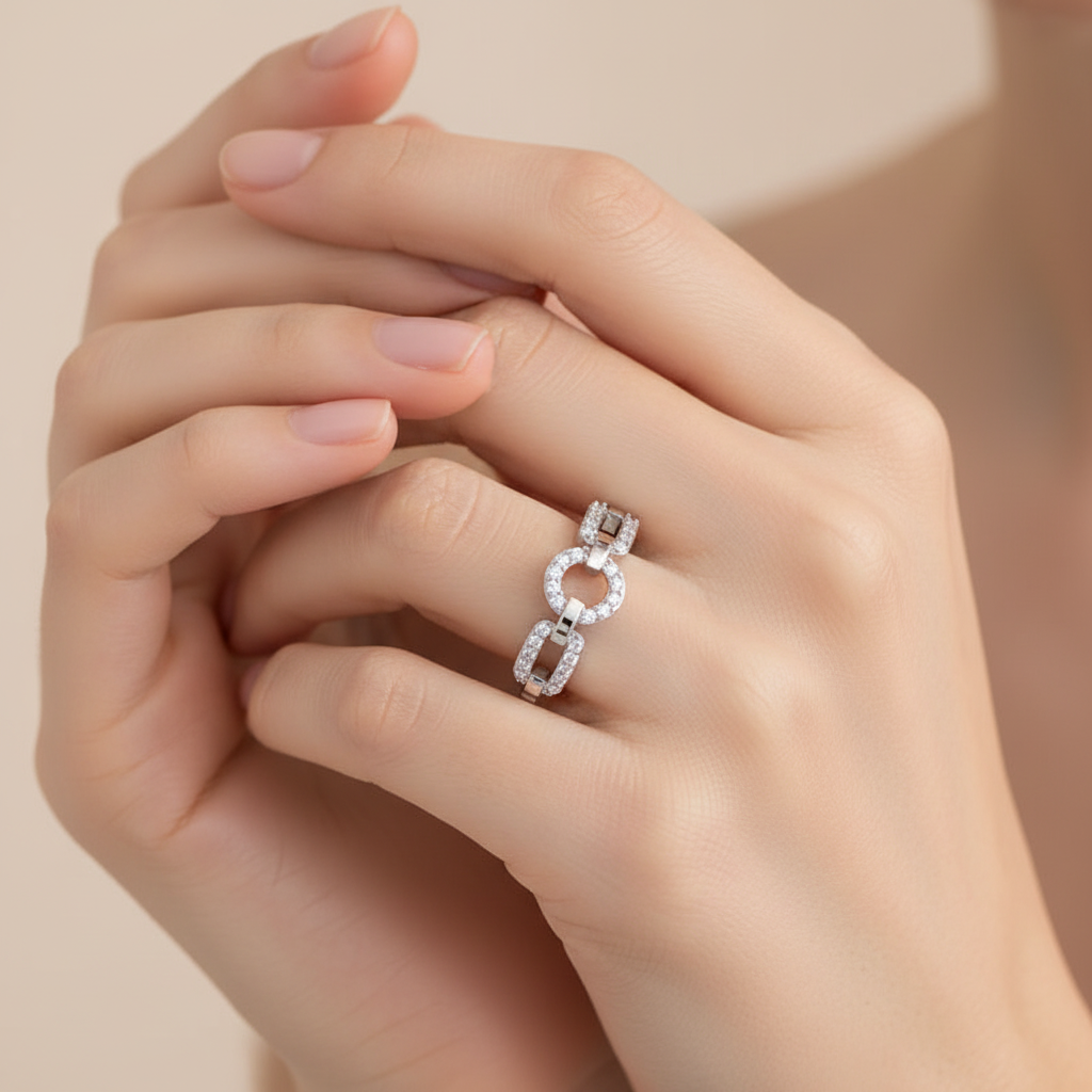 Diamond Circular Link Ring In White Gold | Double Pave Interlocking Chain Design Elegant Luxury Ring For Women | Jebij - Eight