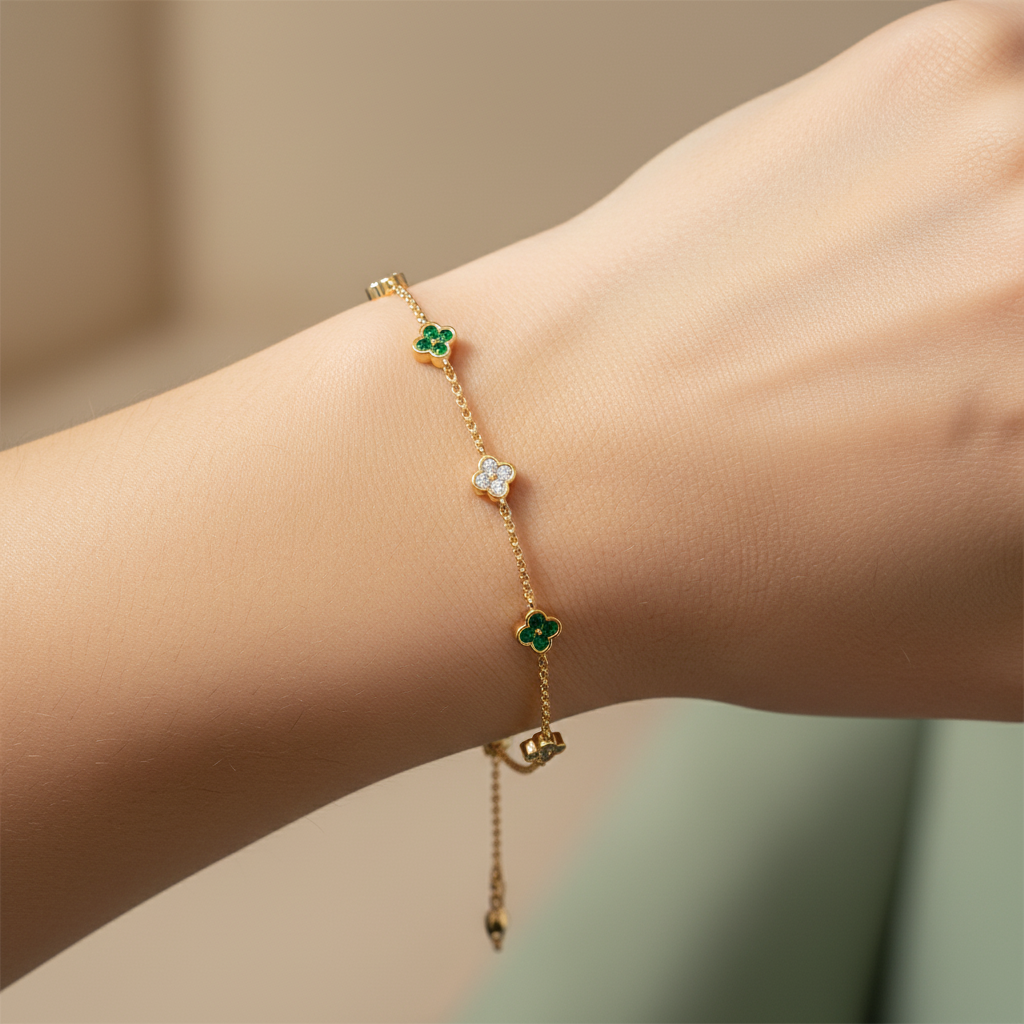 Emerald And Diamond Clover Station Bracelet - Eight