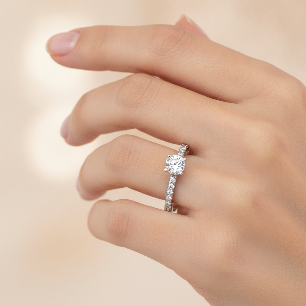 Remarkable Solitaire Ring In 925 Sterling Silver - Thirteen