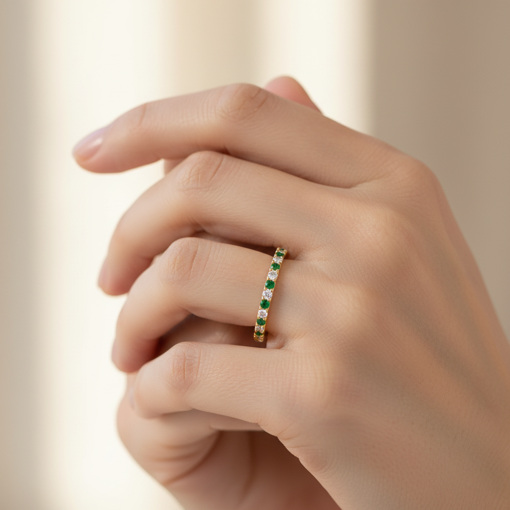 Emerald And Diamond Alternating Stackable Band Ring - Eight