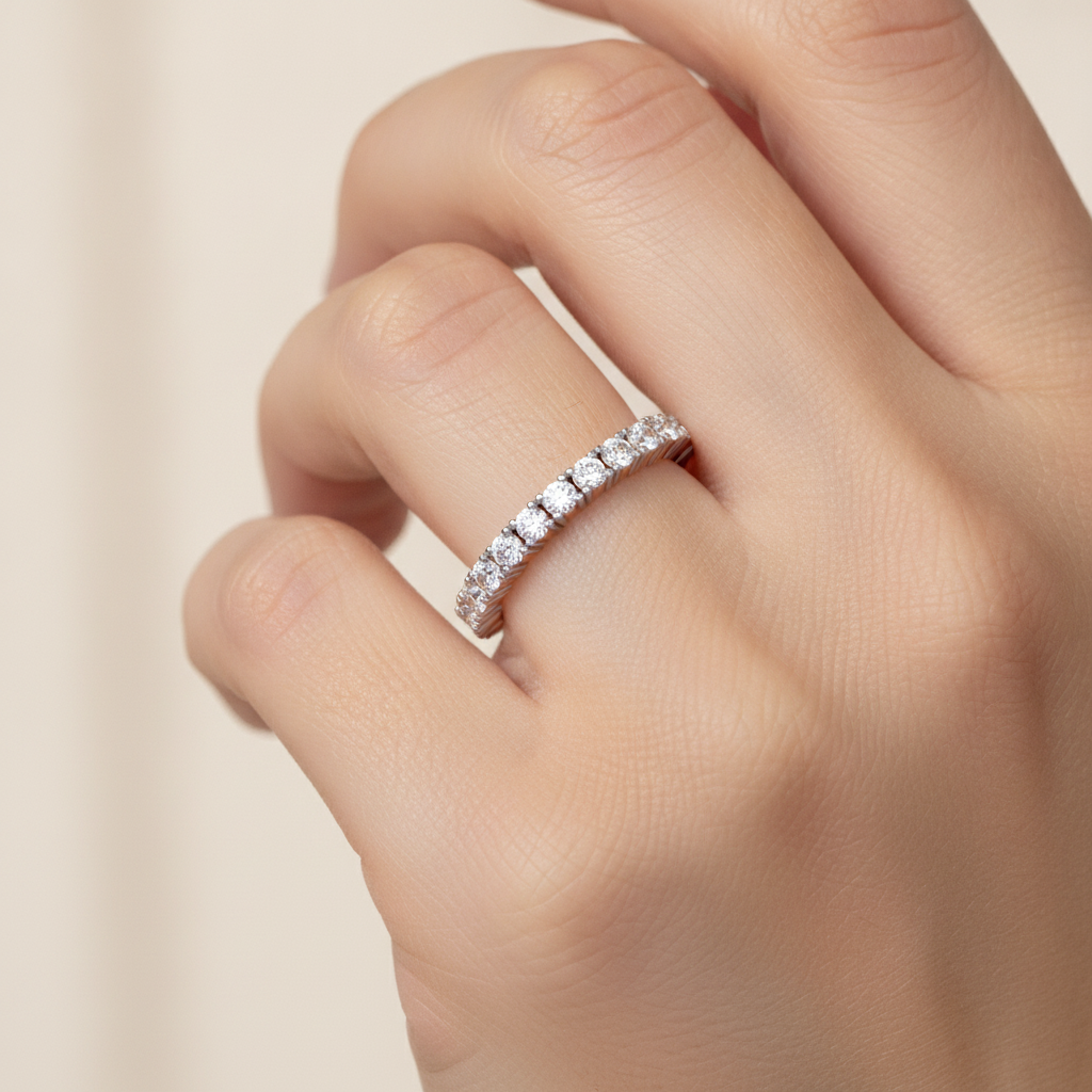 Incroyable Eternity Ring In 925 Sterling Silver - Thirteen