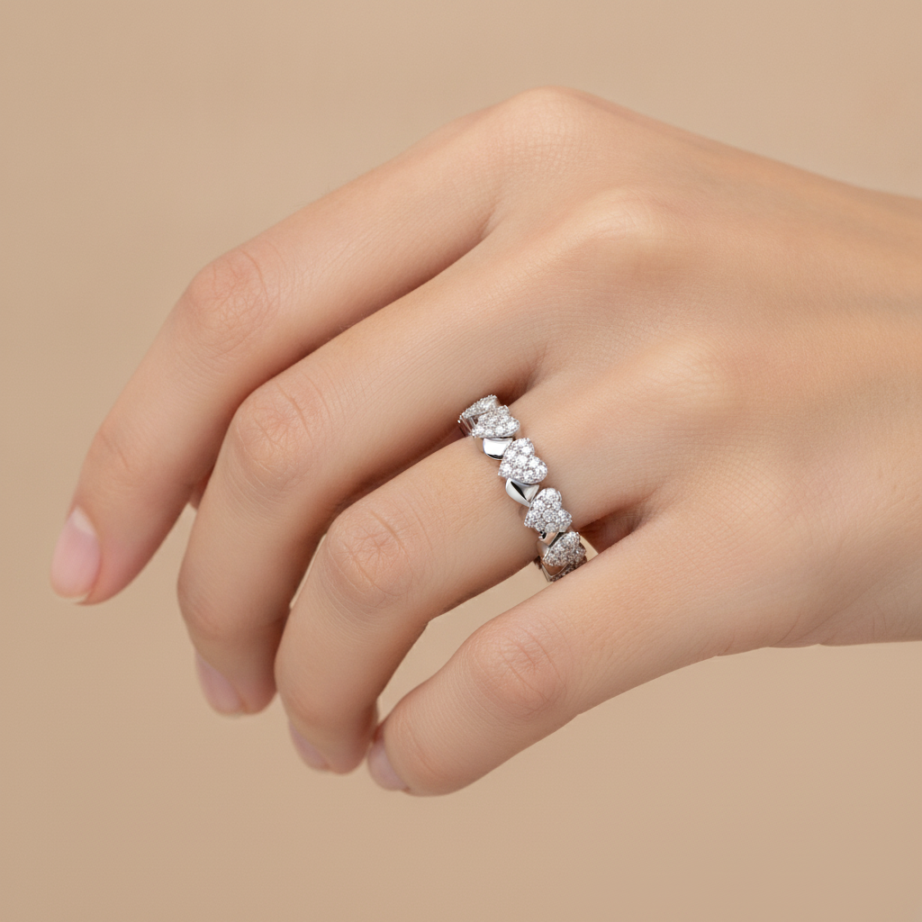 Coralie Heart Ring - Thirteen