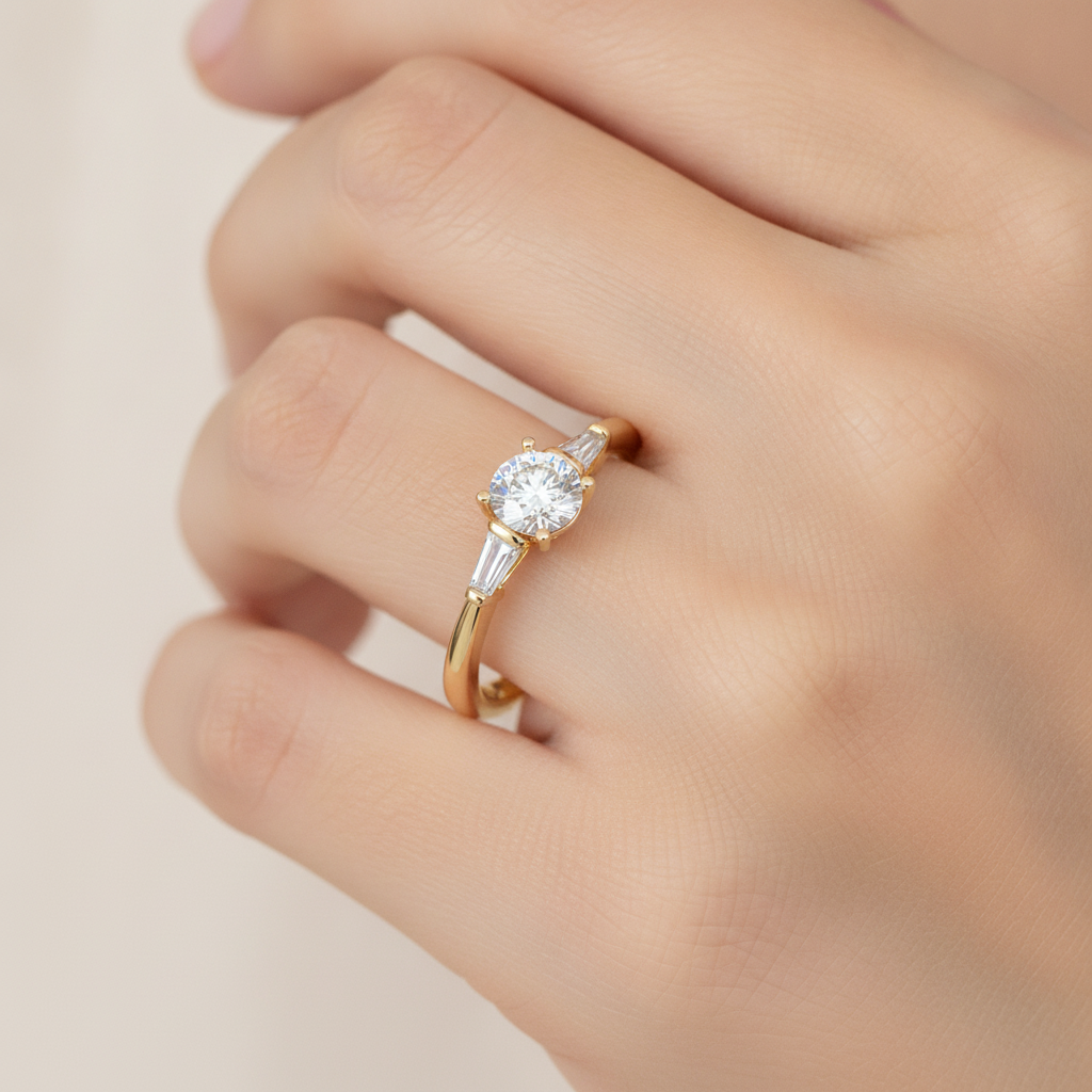 Effulgent Solitaire Ring In 925 Sterling Silver - Fourteen