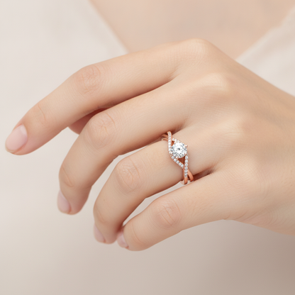 Estacacy Halo Ring In 925 Sterling Silver - Fourteen