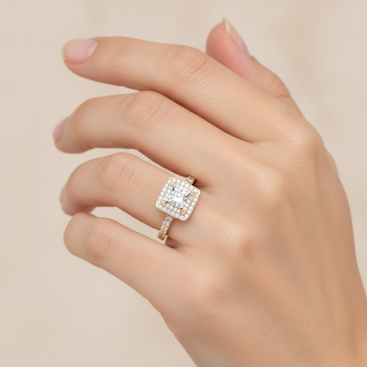 Rich Solitaire Ring In 925 Sterling Silver - Fourteen