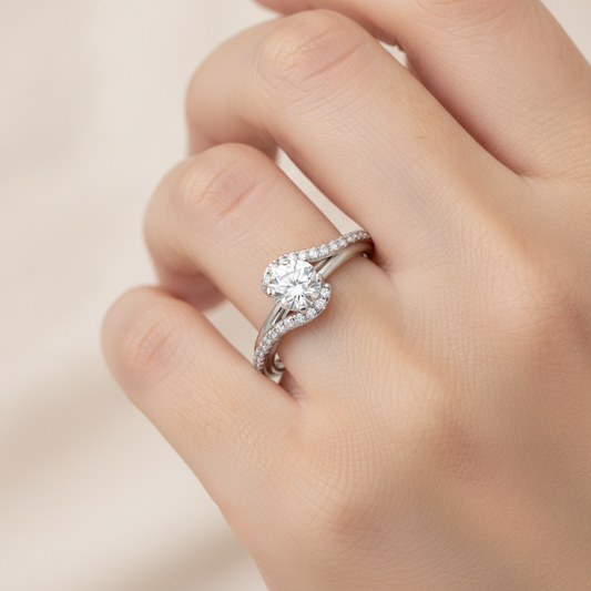 Enthusiasm Halo Ring In 925 Sterling Silver - Fourteen