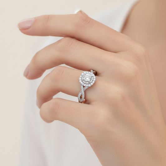 The Attractive Halo Ring In 925 Sterling Silver - Fourteen