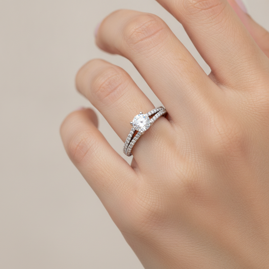 Aceituna Solitaire Ring - Fourteen
