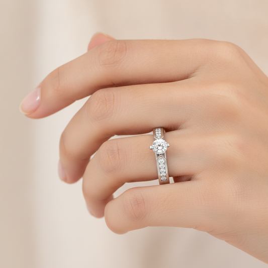 Clever Solitaire Ring In 925 Sterling Silver - Fourteen