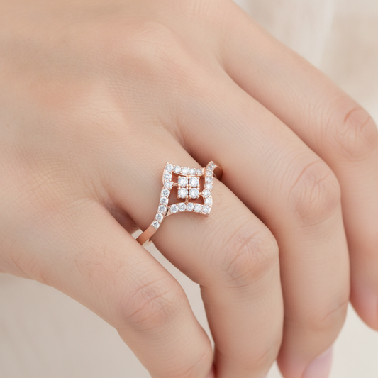 Dazzling Crowny Ring In 925 Sterling Silver - Fourteen