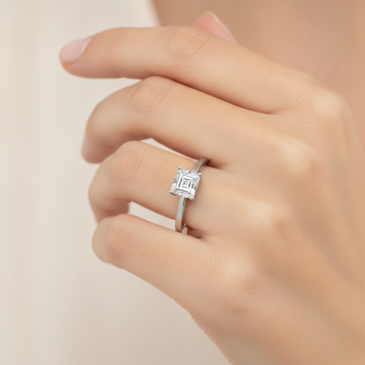 Sqaumous Loop Solitaire Ring In 925 Sterling Silver - Fourteen