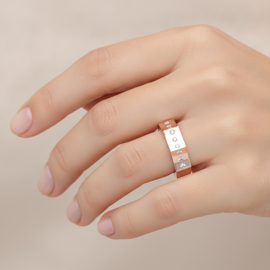 Treves Broad Band Ring In 925 Sterling Silver - Fourteen