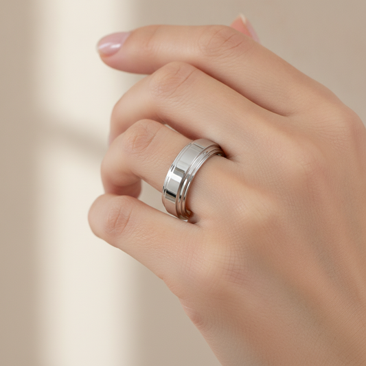 Splendor Men's Broad Band Ring - Fourteen