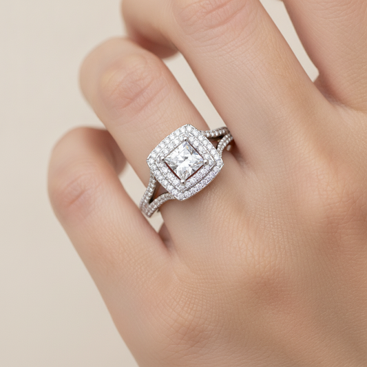 Beautiful Solitaire Ring In 925 Sterling Silver - Fourteen